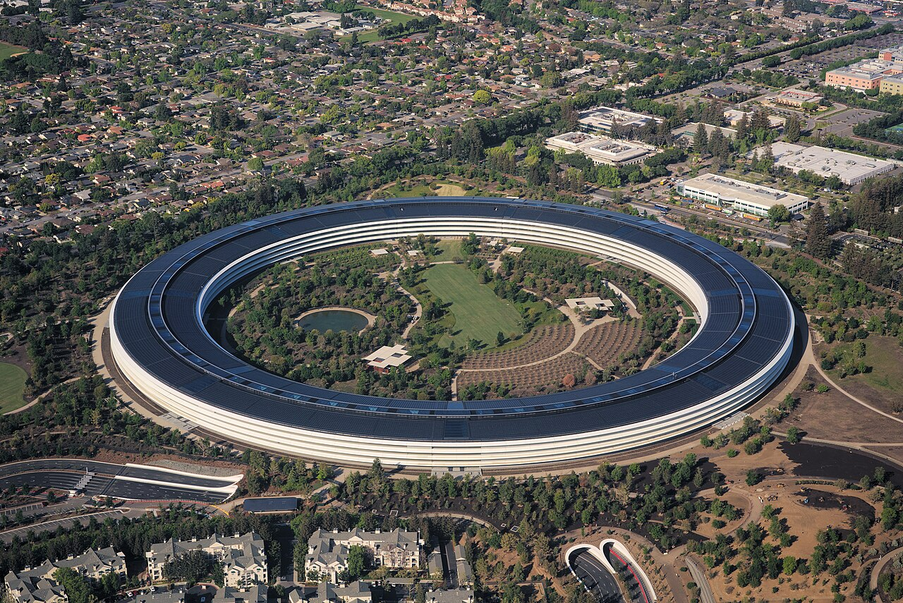 Въздушна снимка на кампуса Apple Park