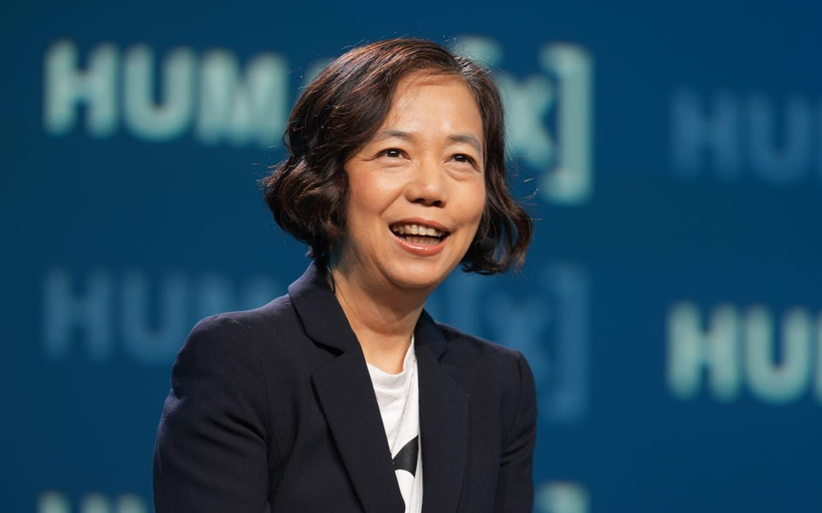 Илюстрация към amd-acquires-world-labs-fei-fei-li-8-billion-deal