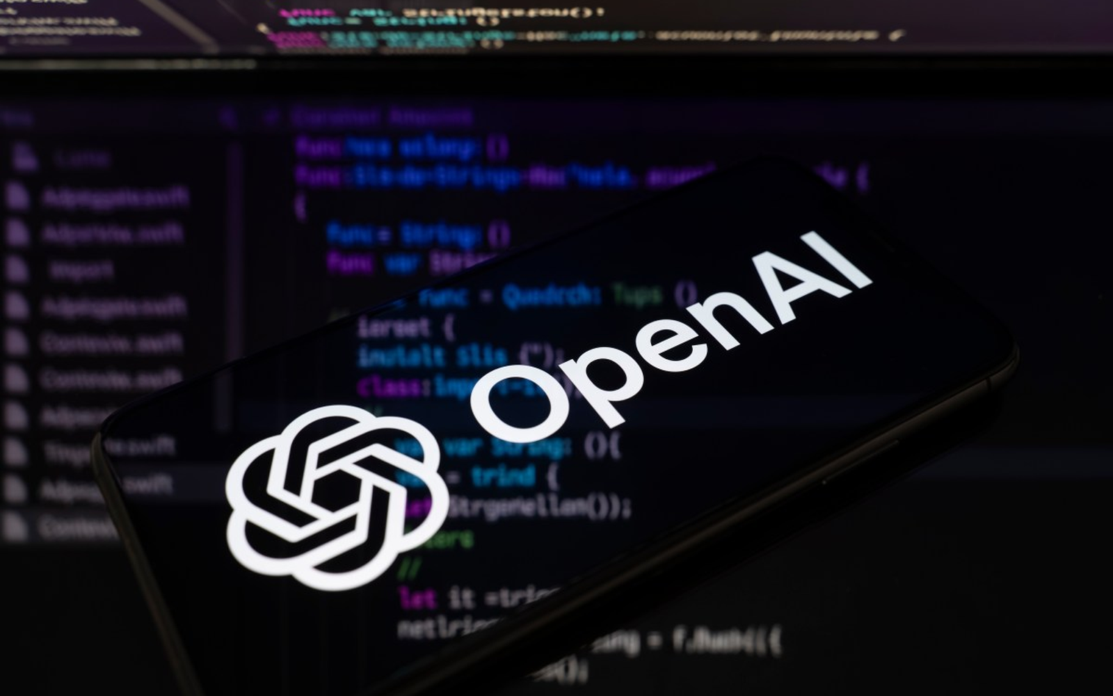Илюстрация към openai-cuts-ties-three-safety-researchers-mishandling-sensitive-data