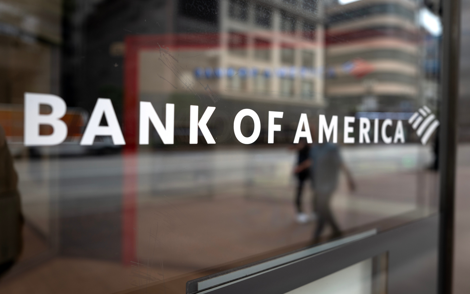 Клон на Bank of America в Чикаго на фона на новите мерки за киберзащита срещу автономни агенти