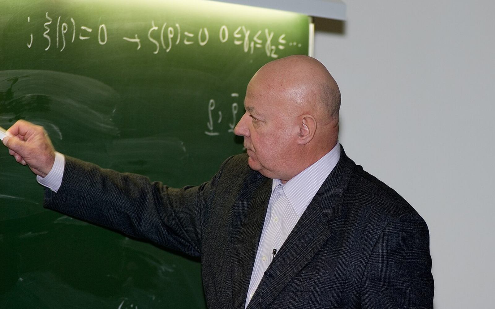 Изкуственият интелект пише кода – но кой го верифицира? Инженерната криза на автономното програмиране